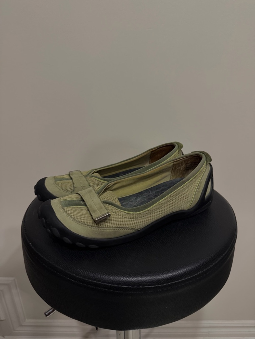 Women’s Olive Green Casual Ballet Flats